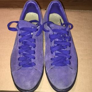 suede pumas